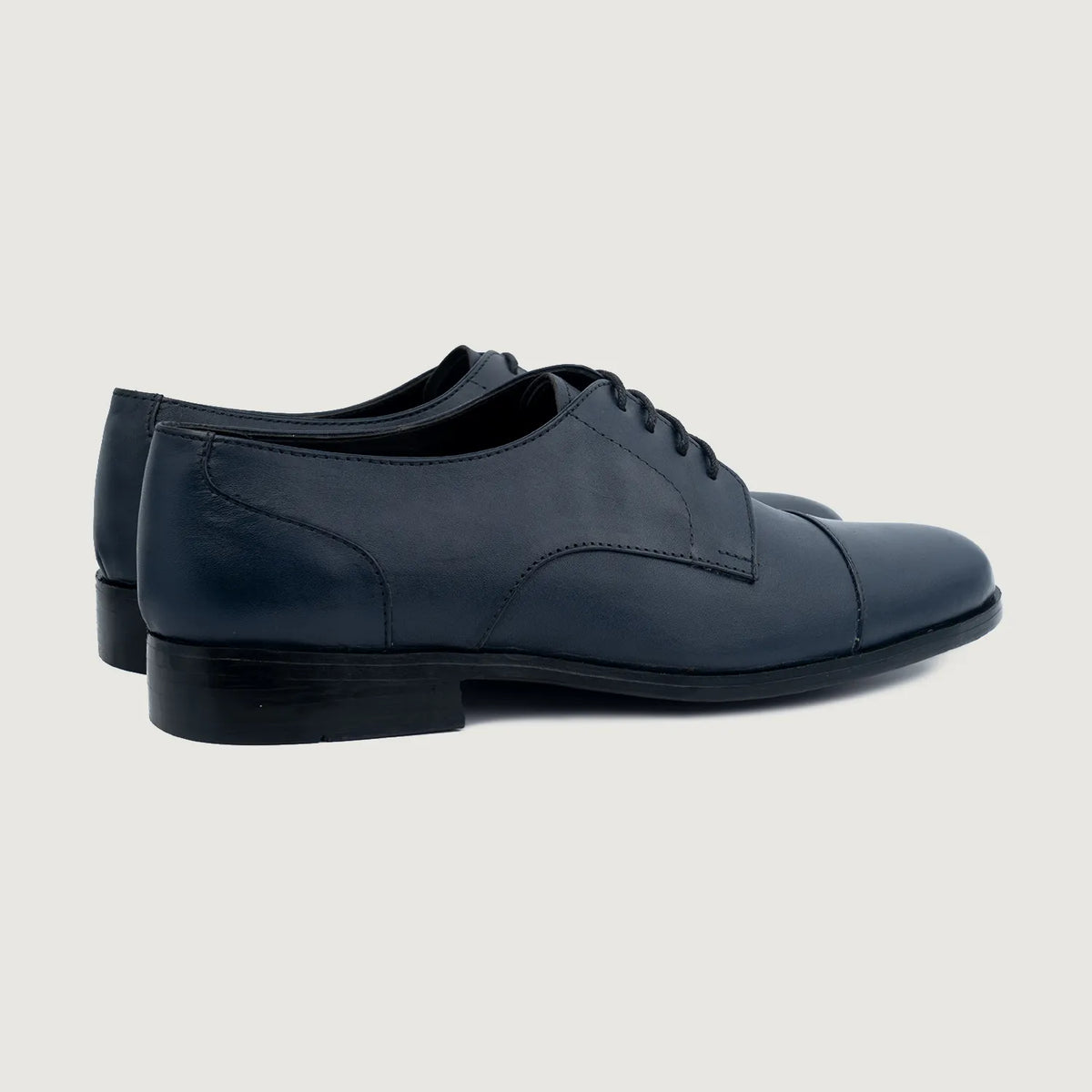 High-Traction Rubber Outsole & Lug Tread Pattern on Attorney Derby Midnight 深海蓝 真皮皮鞋 男士 For Men