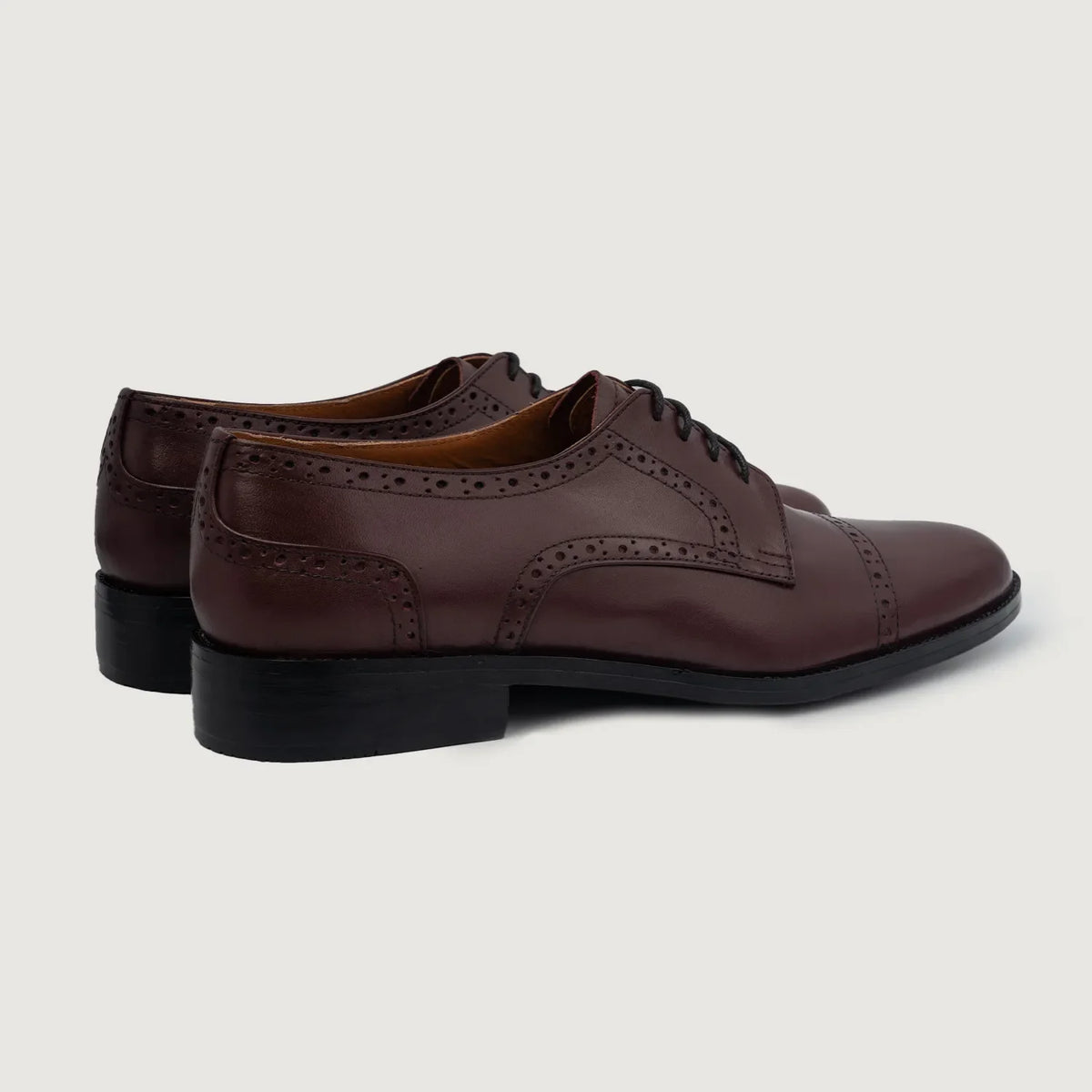 High-Traction Rubber Outsole & Lug Tread Pattern on Dirk Brogues Derby 栗褐色 真皮皮鞋 男士 For Men