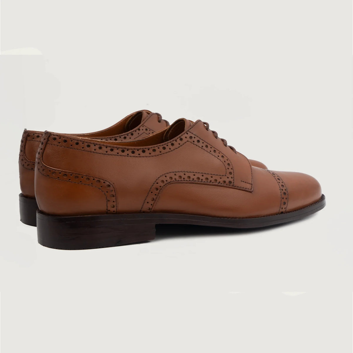 High-Traction Rubber Outsole & Lug Tread Pattern on Dirk Brogues Derby 浅棕褐色 真皮皮鞋 男士 For Men