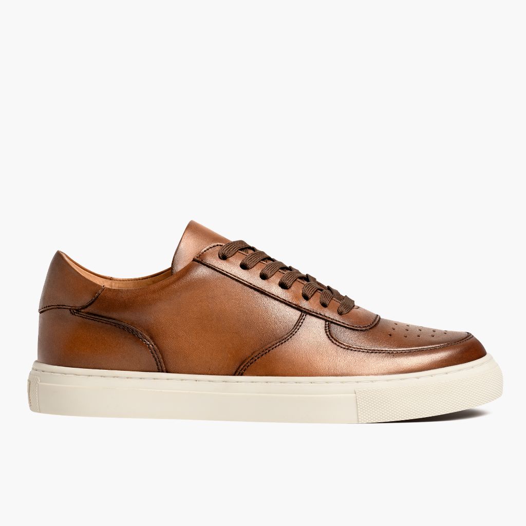 White Full-Grain leather Sneakers - 固特异沿条缝制工艺与鞋头细节