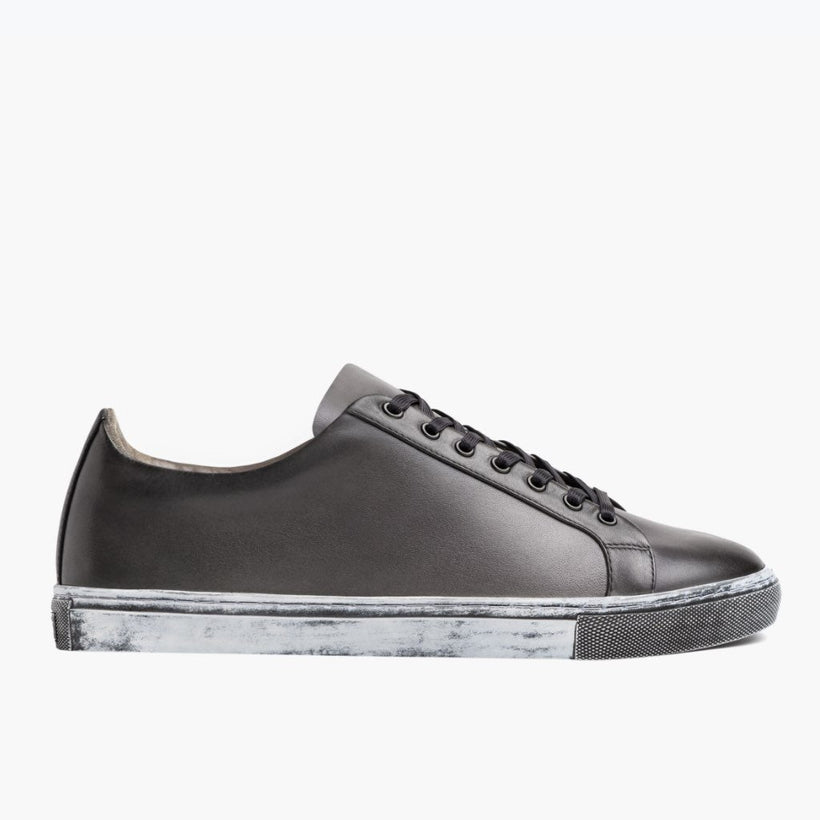 Premier Low Top Distressed Grey Leather Sneakers 男士