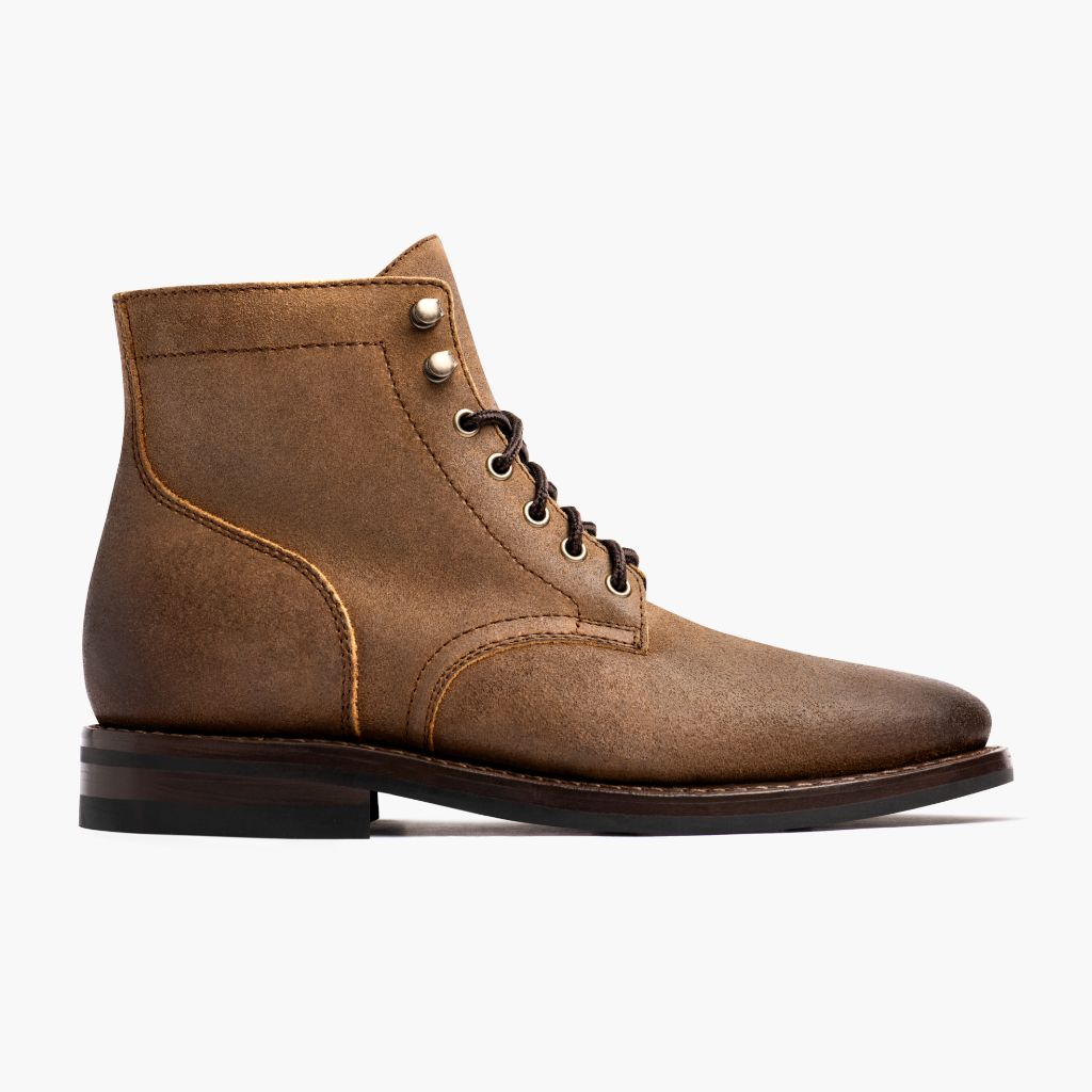 Classic Full-Grain leather Boots - 固特异沿条缝制工艺与鞋头细节