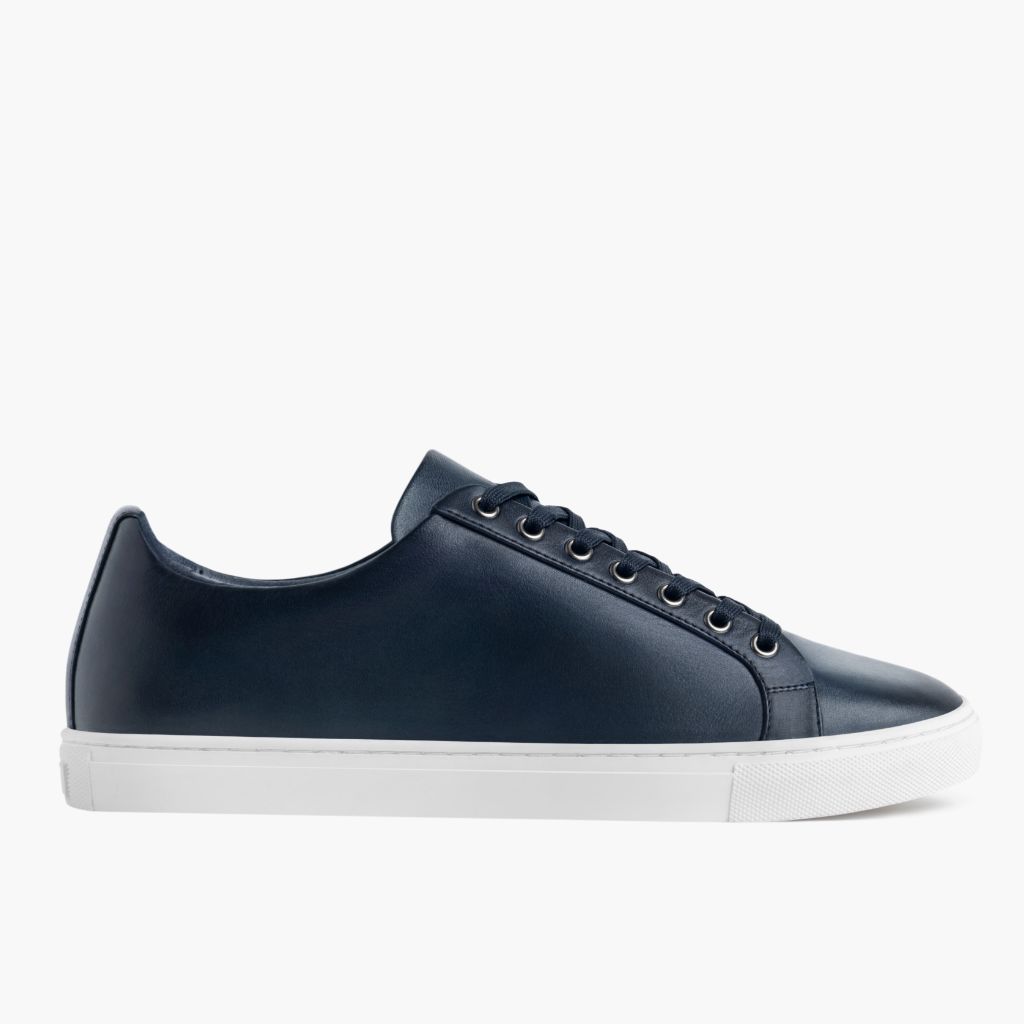 Blue Full-Grain leather Sneakers - 固特异沿条缝制工艺与鞋头细节