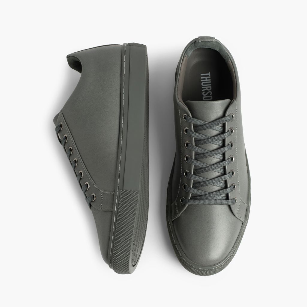 Premier Low Top Grey 真皮休闲板鞋运动鞋 男士 For Men - 加固鞋跟护壁与高密度双排走线细节
