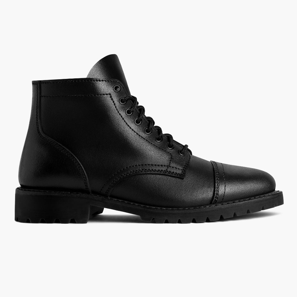 Black Full-Grain leather Boots - 固特异沿条缝制工艺与鞋头细节
