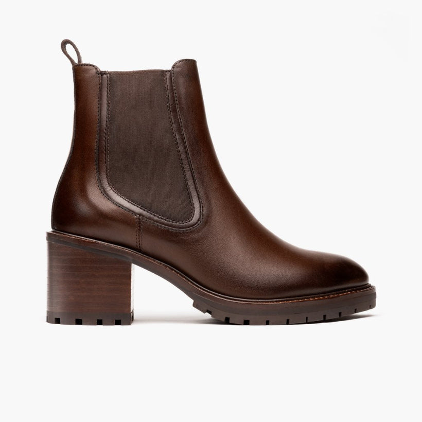 Knockout Chocolate Leather Boots 女士