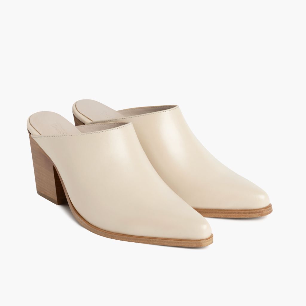 Summer Ivory 真皮工装靴马丁靴 女士 in Classic Full-Grain Leather - 侧面轮廓视角 | 官方商城选购