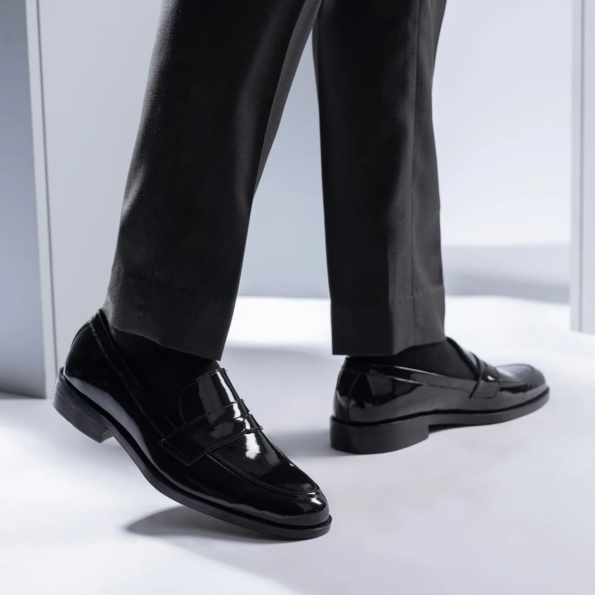Orlaven Baxton 经典黑 Patent 真皮乐福鞋 男士 footwear image 9