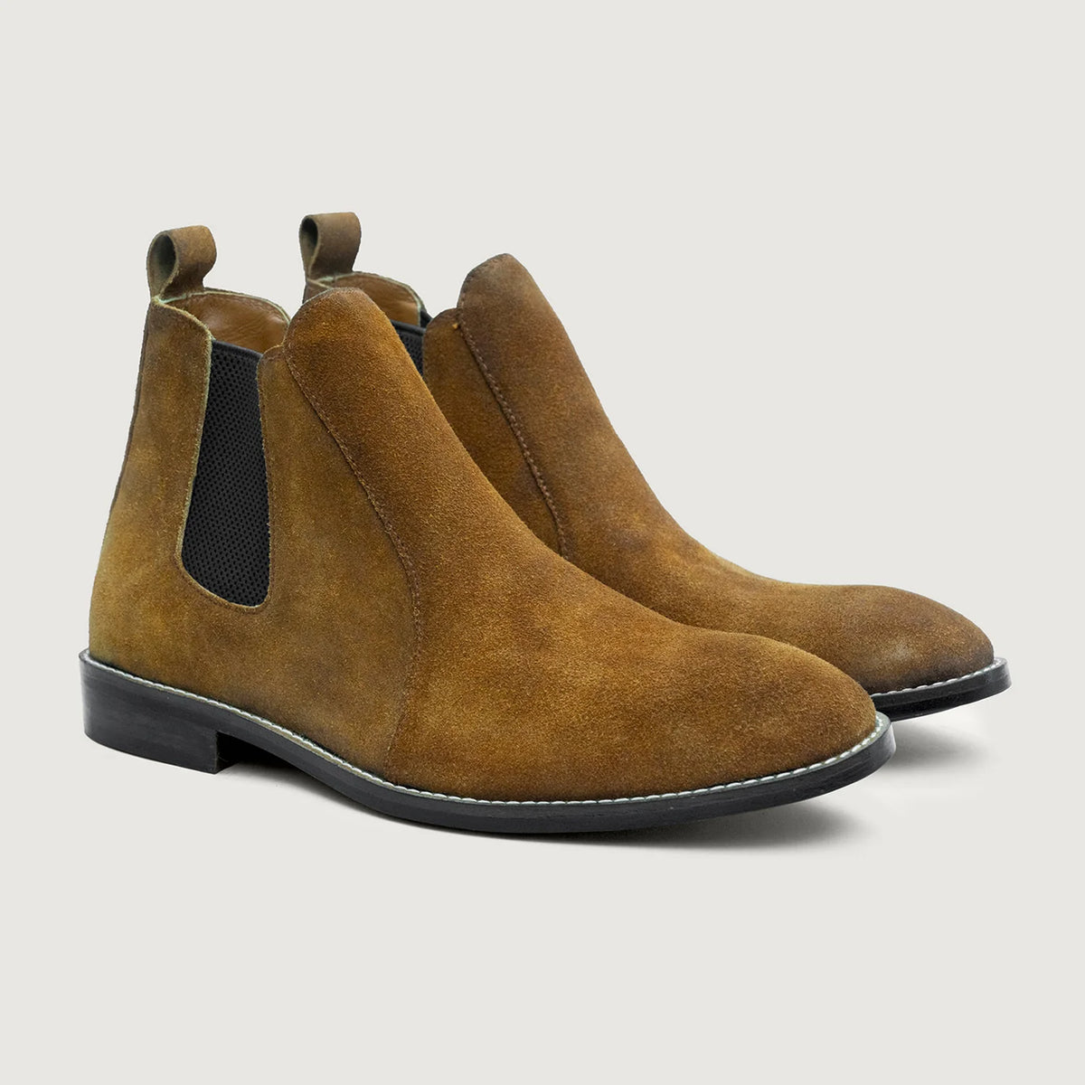 Clarkson Chelsea 复古棕 Suede 真皮工装靴马丁靴 - StudGuard 男士 in Brown Goatskin Suede - 侧面轮廓视角 | 官方商城选购