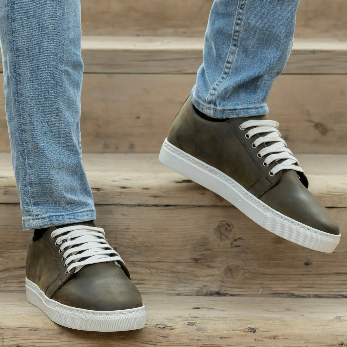 Orlaven Murphy Low Top Olive Pullup 真皮休闲板鞋运动鞋 男士 footwear image 9