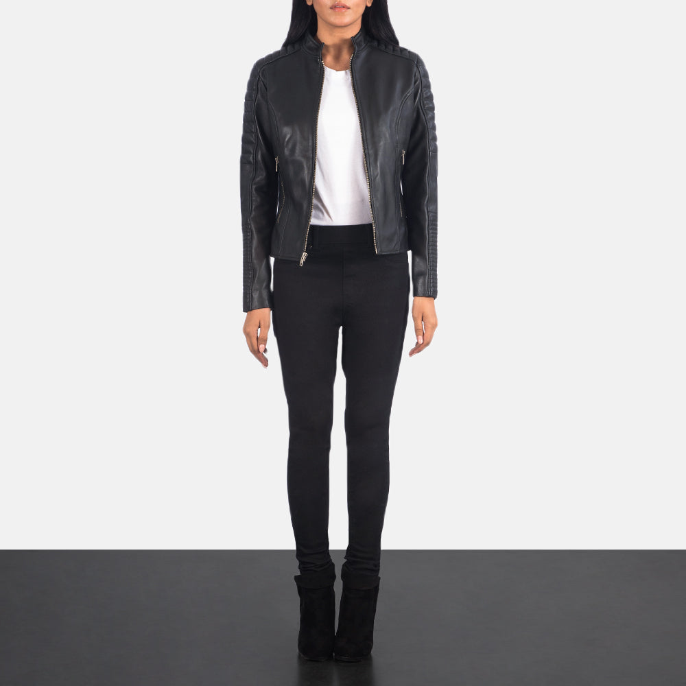 Women's Adalyn Quilted 黑色 真皮机车夹克 女士 - Lateral Side Profile View Showing Sleeve Cut &amp; Athletic Taper Fit