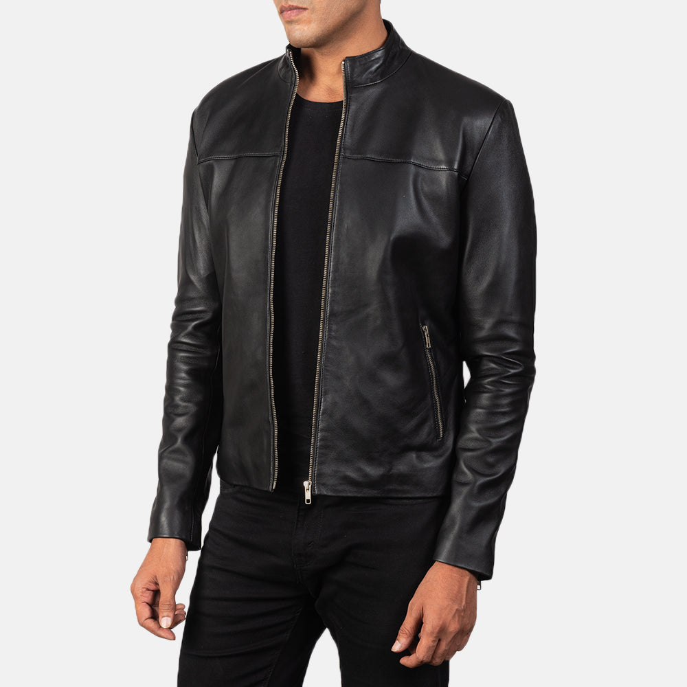 
Black Sheepskin Leather Biker Jacket - 展现肩线贴合与利落下摆的背部视角