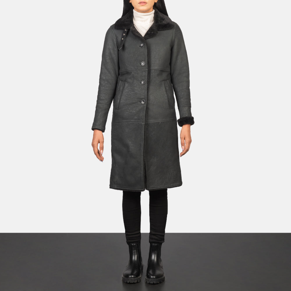 Women's Alina Shearling 黑色 真皮大衣 女士 - Lateral Side Profile View Showing Sleeve Cut &amp; Athletic Taper Fit