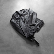 
手工下摆与精工缝制细节 Allaric Alley Black Leather Biker Jacket