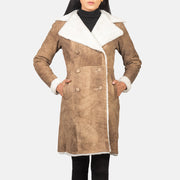 
Amie Distressed Brown Double Breasted Shearling Coat - 展现立体袖型与合身版型的侧身视角