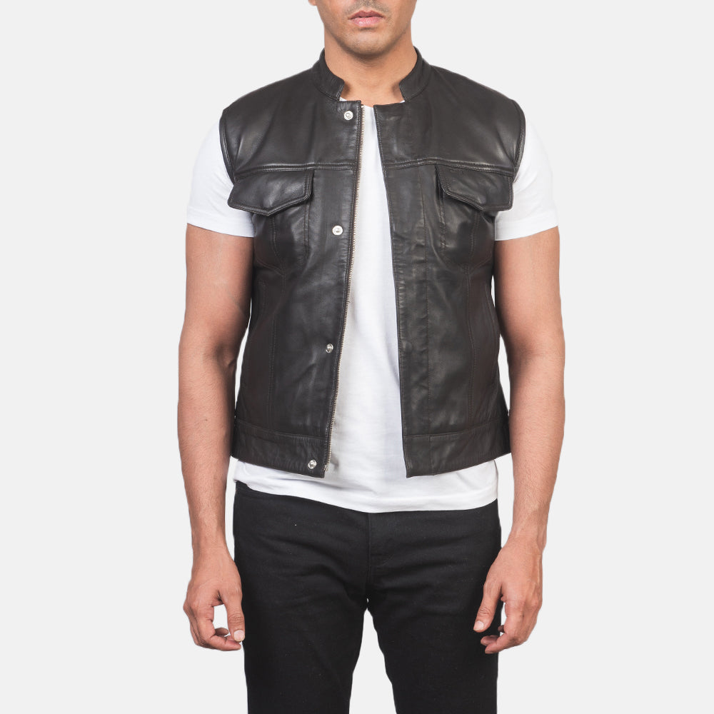 
Atlas Moto 复古棕 真皮马甲 男士 in Brown Sheepskin Leather - 正面版型与定制立体剪裁轮廓 | 官方商城选购