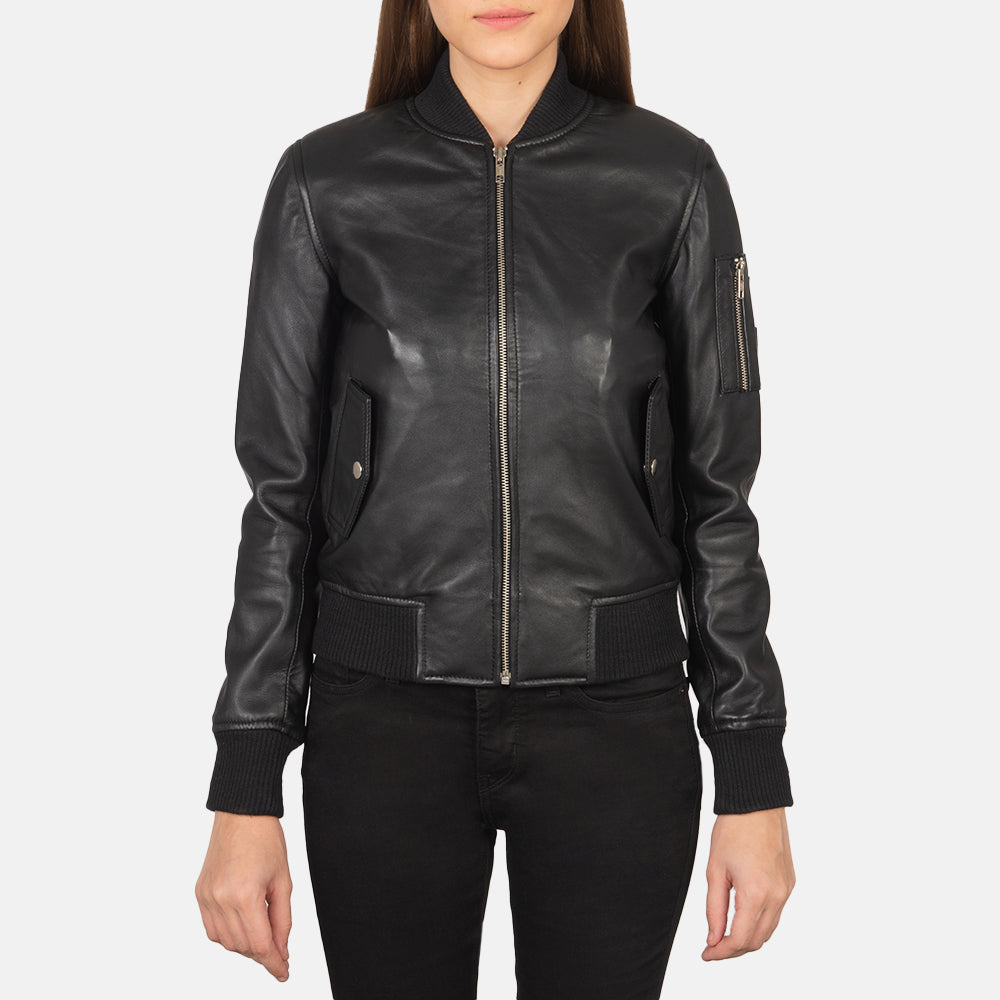 
细节特写 of Rib Knit & Zipper Hardware on Ava Ma-1 Black Leather Bomber Jacket