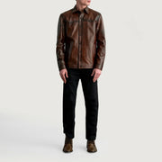 
细节特写 of Shirt & Buttons Hardware on Bronco Distressed 复古棕 Leather Shirt 男士