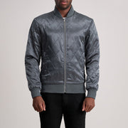 
Danson 菱格压线 Grey Varsity 真皮夹克 男士 in Grey Satin - 正面版型与定制立体剪裁轮廓 | 官方商城选购