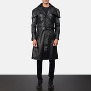 
Black Cowhide Leather Trench Coat - 展现肩线贴合与利落下摆的背部视角