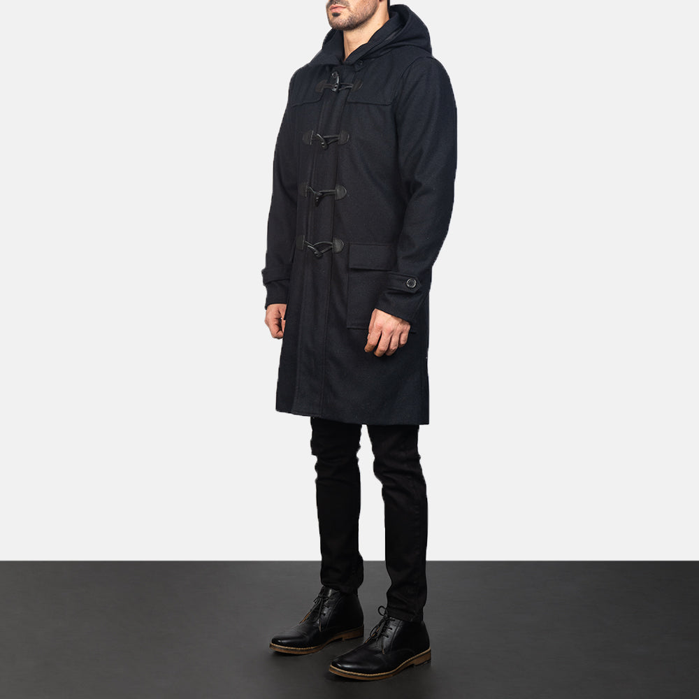 Black Synthetic Wool Trench Coat - 展现肩线贴合与利落下摆的背部视角