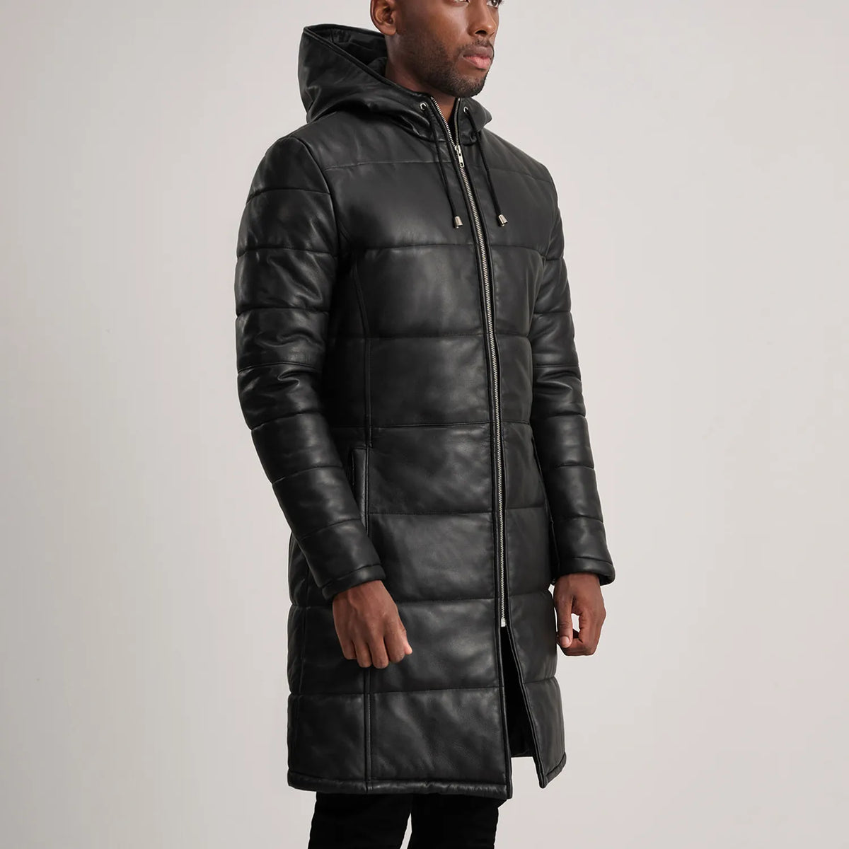 
Tan Brown Sheepskin Leather Hooded Jacket - 展现肩线贴合与利落下摆的背部视角