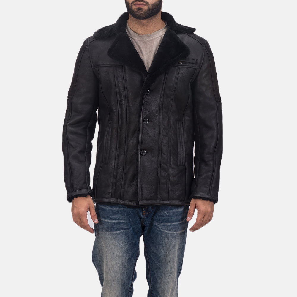 Men's Furcliff Double Face Shearling 真皮大衣 男士 - Lateral Side Profile View Showing Sleeve Cut &amp; Athletic Taper Fit