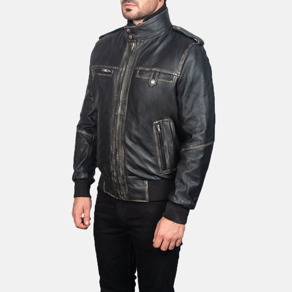 
Black Cowhide Leather Bomber Jacket - 展现肩线贴合与利落下摆的背部视角