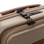 
Hand Luggage Suitcase Front Pocket Zuna 女士 女士 - 展现立体袖型与合身版型的侧身视角