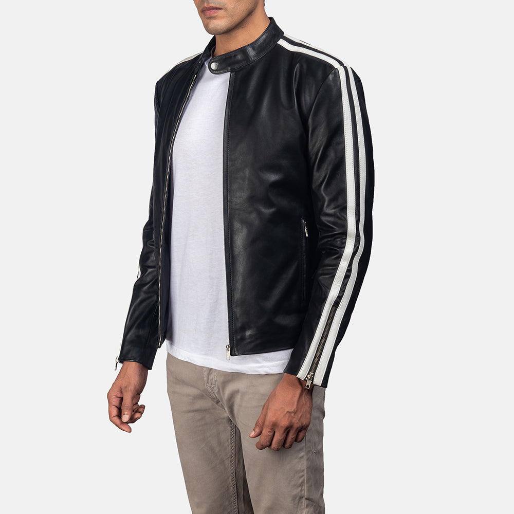 
Black & White Cowhide Leather Biker Jacket - 展现肩线贴合与利落下摆的背部视角