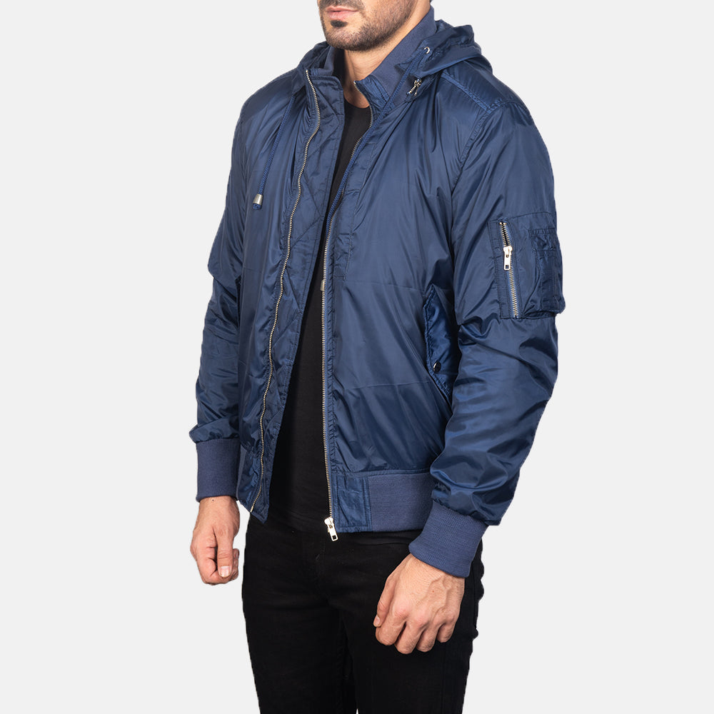 
Blue Nylon Bomber Jacket - 展现肩线贴合与利落下摆的背部视角