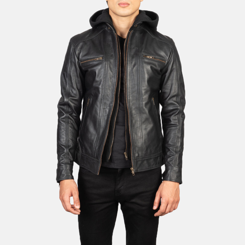 
Hector 经典黑 Hooded 真皮机车皮衣 男士 in Black Cowhide Leather - 正面版型与定制立体剪裁轮廓 | 官方商城选购