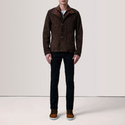 
模特上身效果： Henrik Grey Suede Cafe Racer For Men 模特试穿展示（自然光垂坠质感）