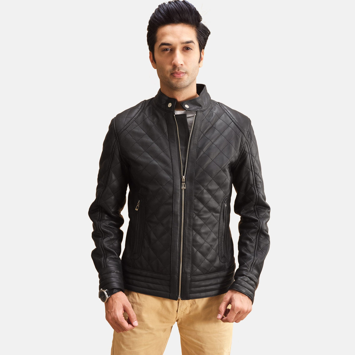 Henry Quilted 黑色 真皮夹克 男士 in Black Sheepskin Leather - Front Profile View &amp; Tailored Silhouette | Buy Online