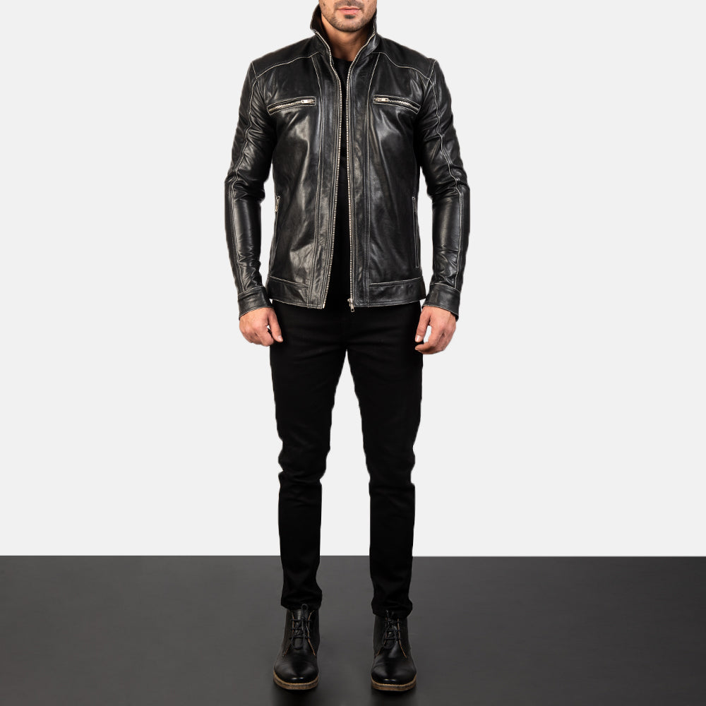 
Hudson Black Leather Biker Jacket - 展现立体袖型与合身版型的侧身视角