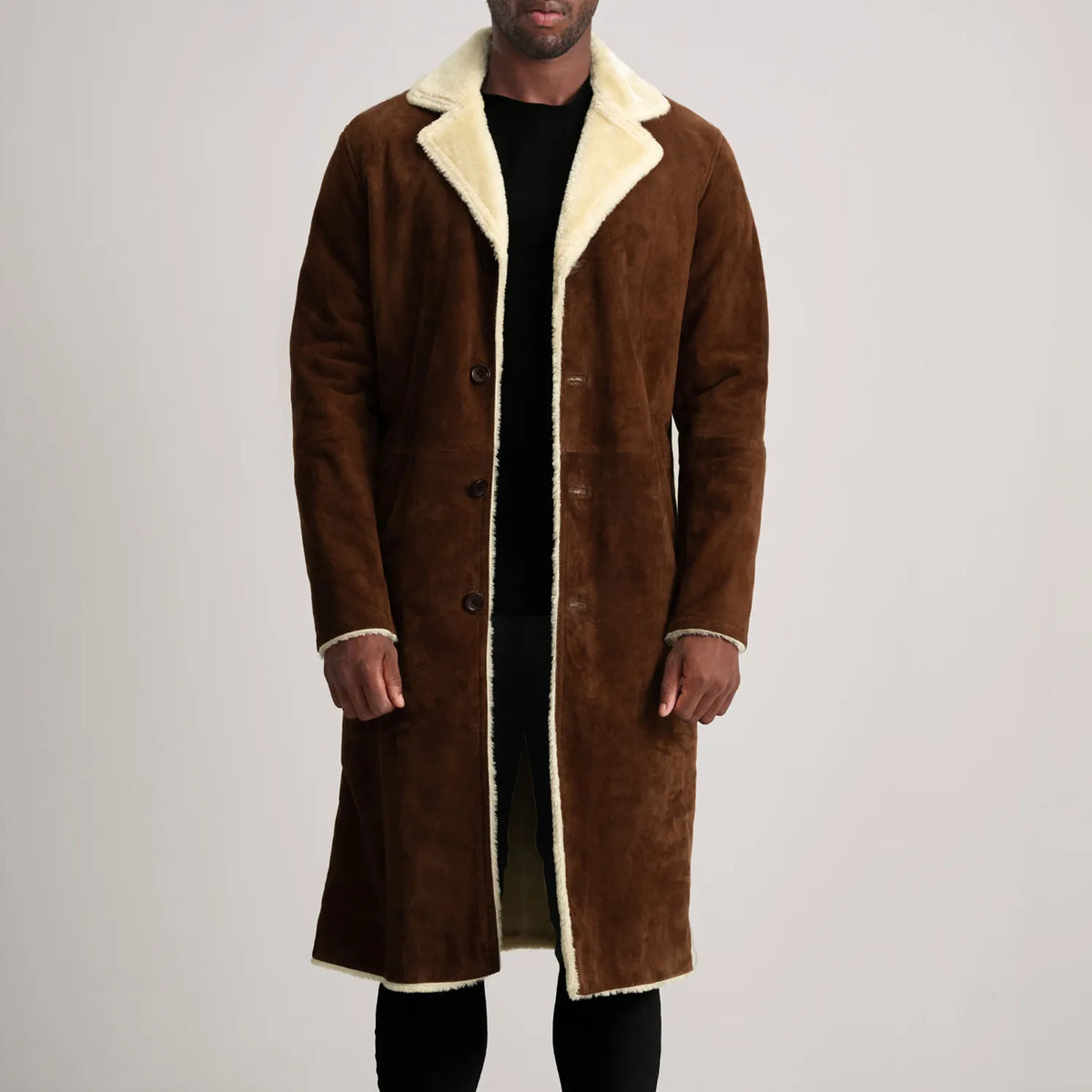 
Kolby Brown Suede Shearling Long Coat in Brown Goatskin Suede - 正面版型与定制立体剪裁轮廓 | 官方商城选购