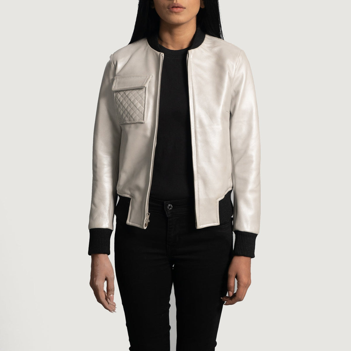 
Lana Silver 真皮飞行员夹克 女士 in Silver Sheepskin Leather - 正面版型与定制立体剪裁轮廓 | 官方商城选购