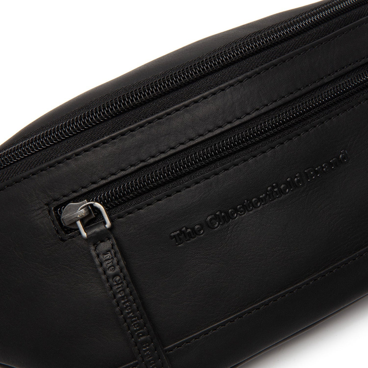 
内衬展示 Showing Dedicated Padded Laptop Sleeve & Multi-Compartment Organization