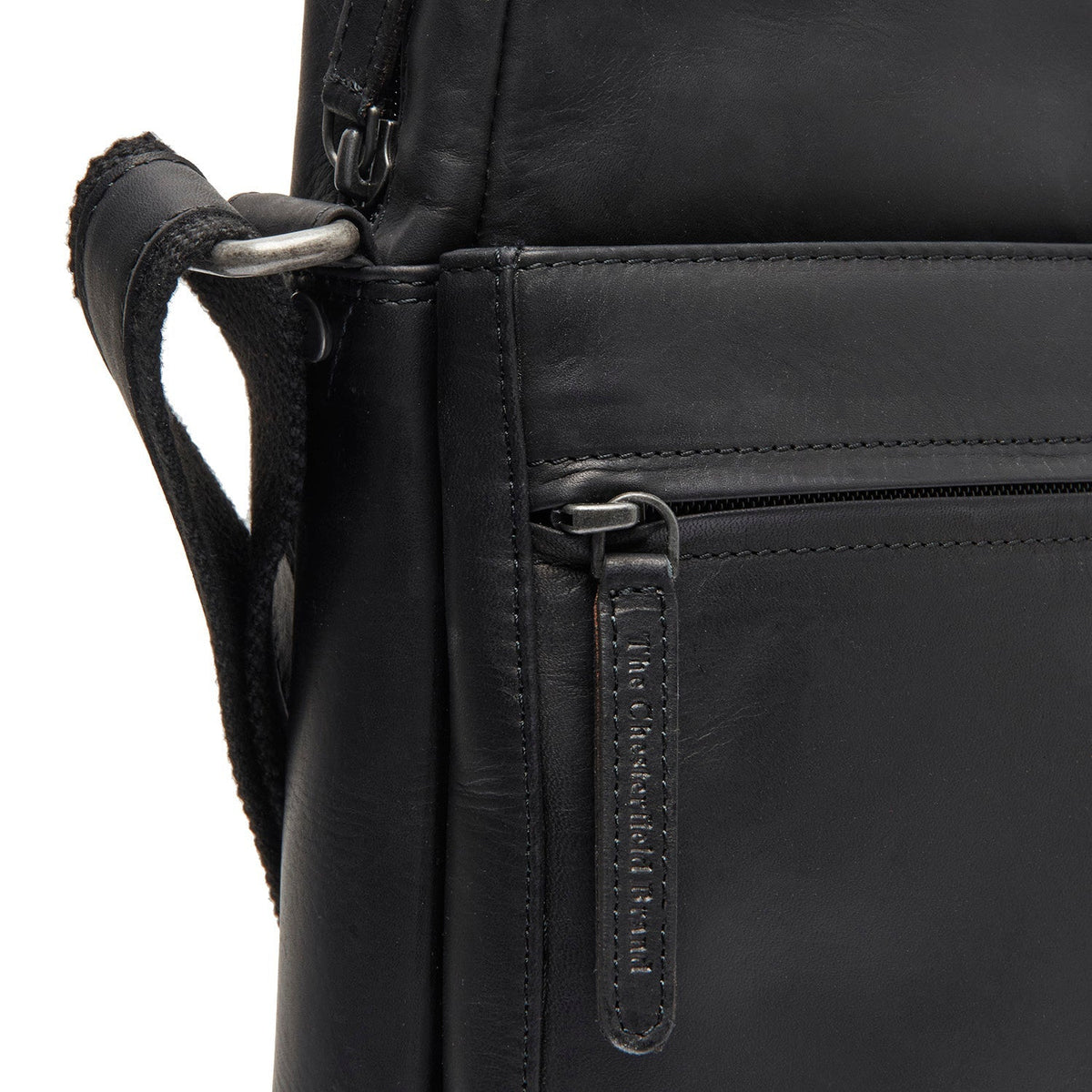 Anzora Full-Grain Leather Crossbody Bag - 立体侧面展现包身风琴褶与扩容深度
