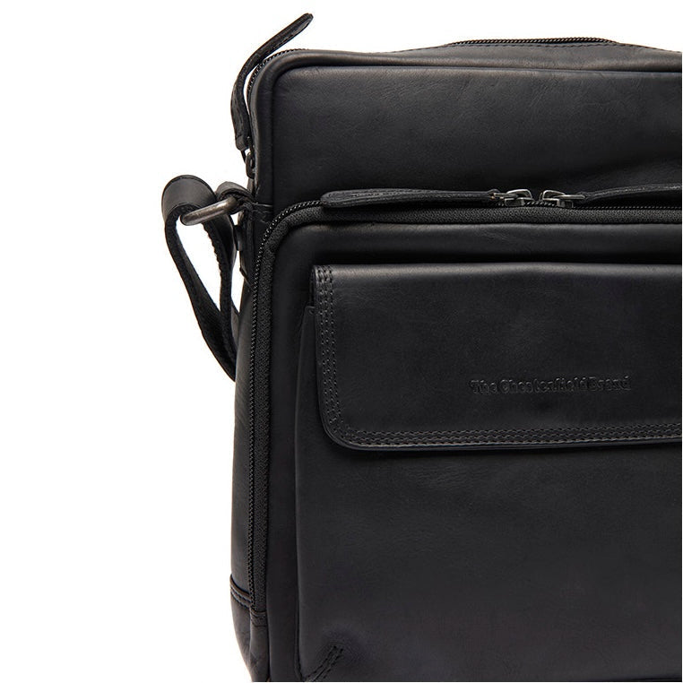 Montira Full-Grain Leather Crossbody Bag - 立体侧面展现包身风琴褶与扩容深度