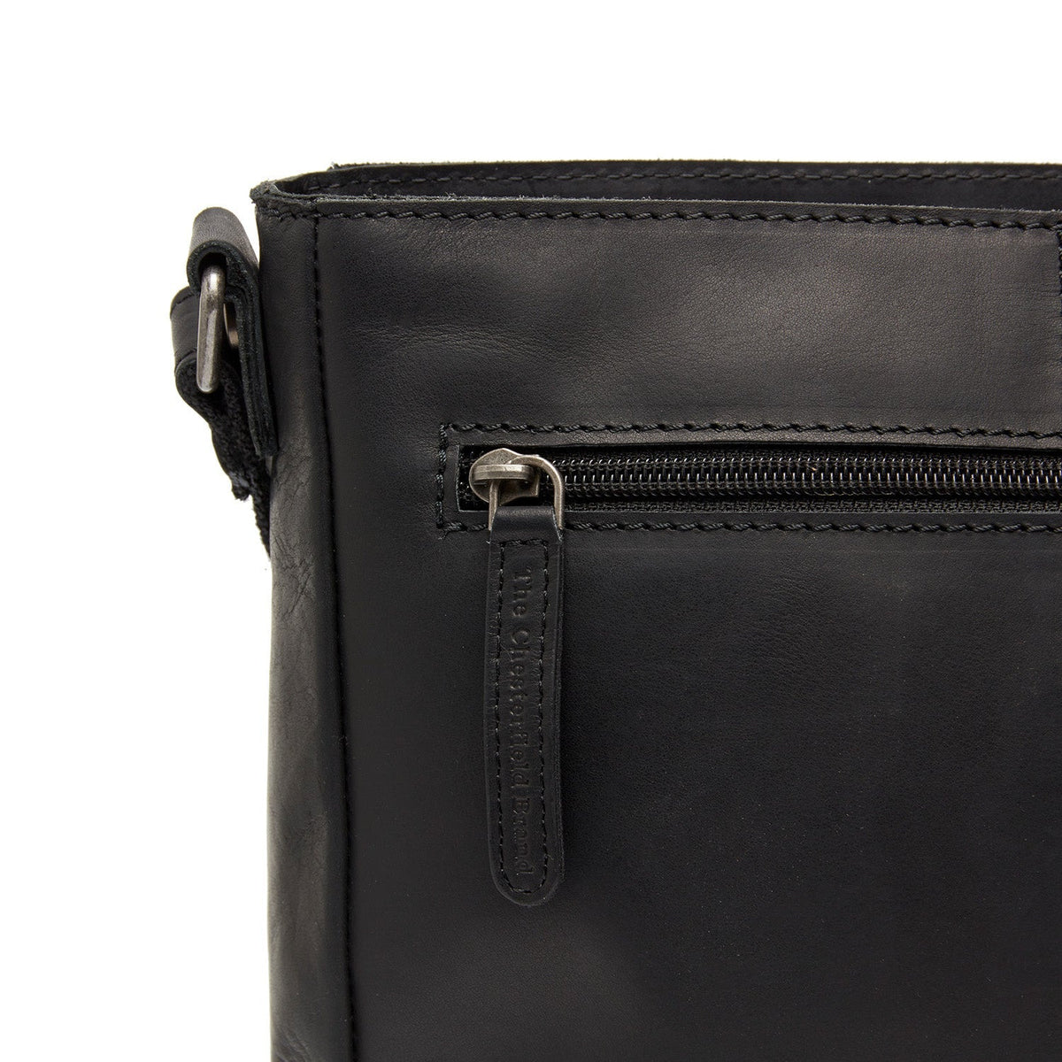 
内衬展示 Showing Dedicated Padded Laptop Sleeve & Multi-Compartment Organization