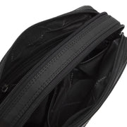 
Classic 100% Full-Grain leather Bag - 展现加固真皮背带与承重走线的背部视角