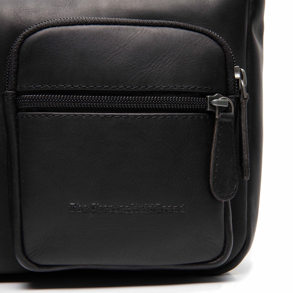 
Classic 100% Full-Grain leather Bag - 展现加固真皮背带与承重走线的背部视角