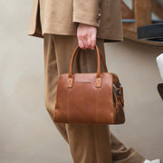 Ezra Full-Grain Leather Handbag 女士 – alternate product view 3