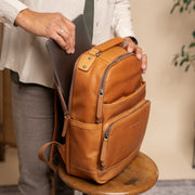 Austin Full-Grain Leather Laptop Backpack 女士 – alternate product view 3
