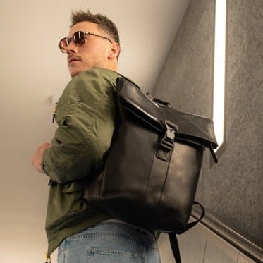 Savona Full-Grain Leather Laptop Backpack 女士