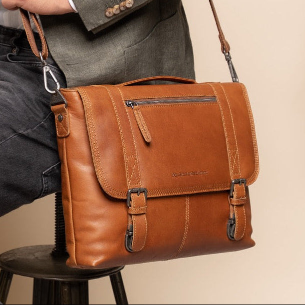 Veneto Full-Grain Leather Laptop Bag 女士