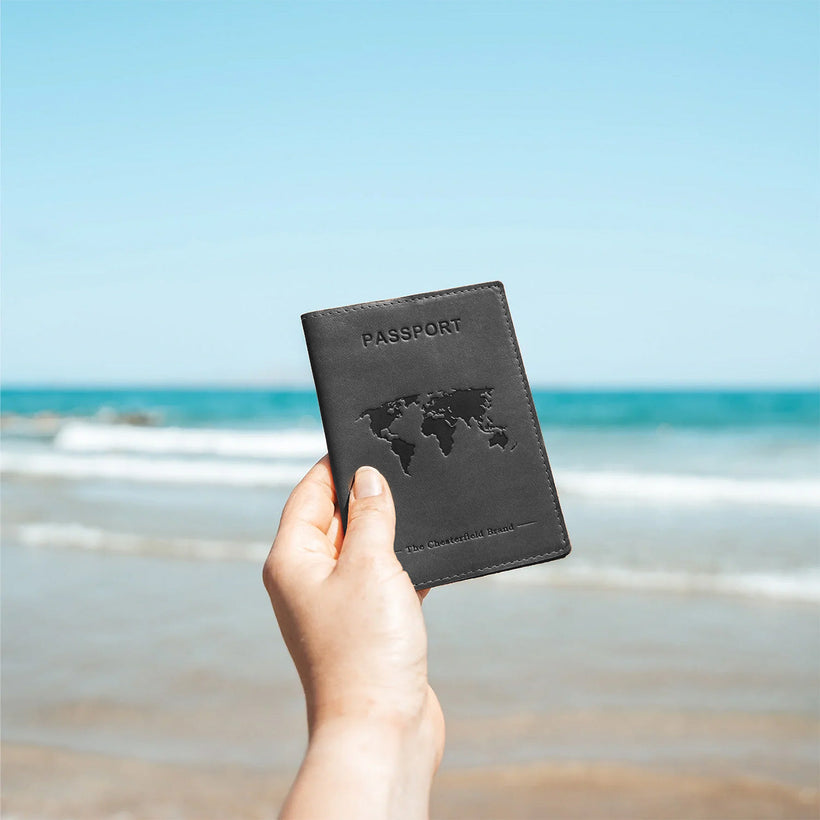 Leather Passport Case 女士