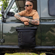 
Bornholm 头层牛皮 Roll-top Backpack - 立体侧面展现包身风琴褶与扩容深度