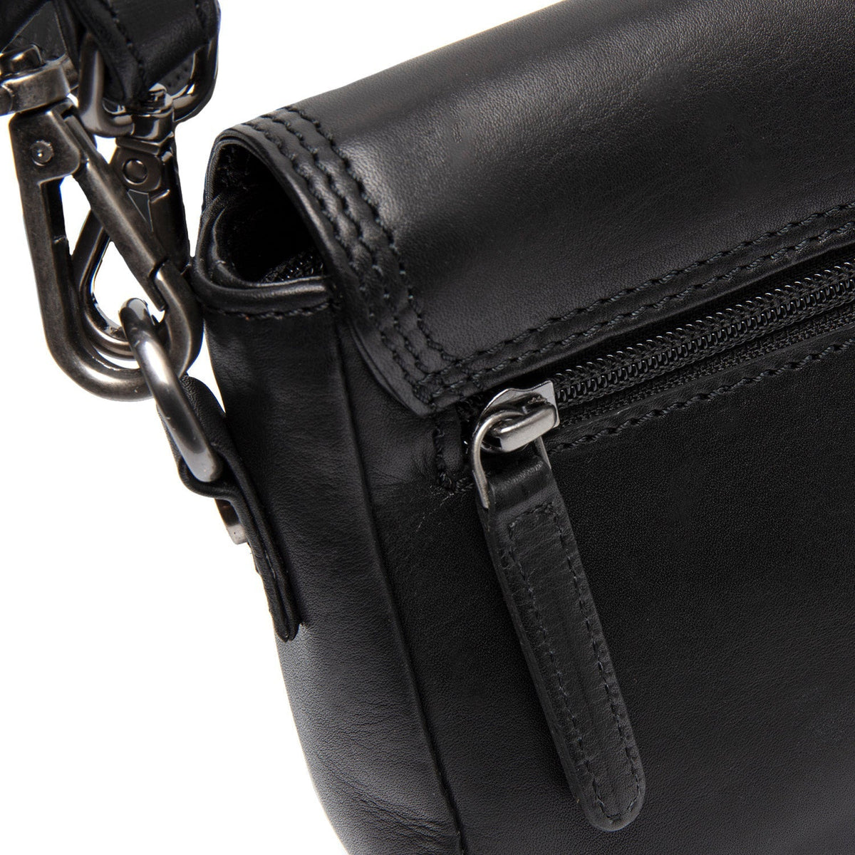 
内衬展示 Showing Dedicated Padded Laptop Sleeve & Multi-Compartment Organization